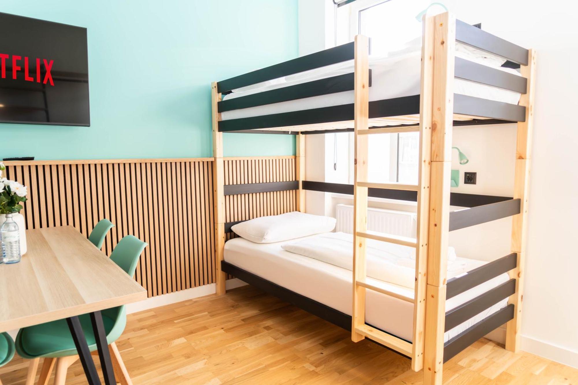 Myflat - Bright Near Station Wien